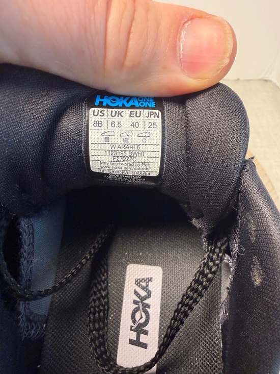 HOKA Arahi 6 Running Shoes Women’s 8B Black Stability Sneakers - Picture 6 of 7